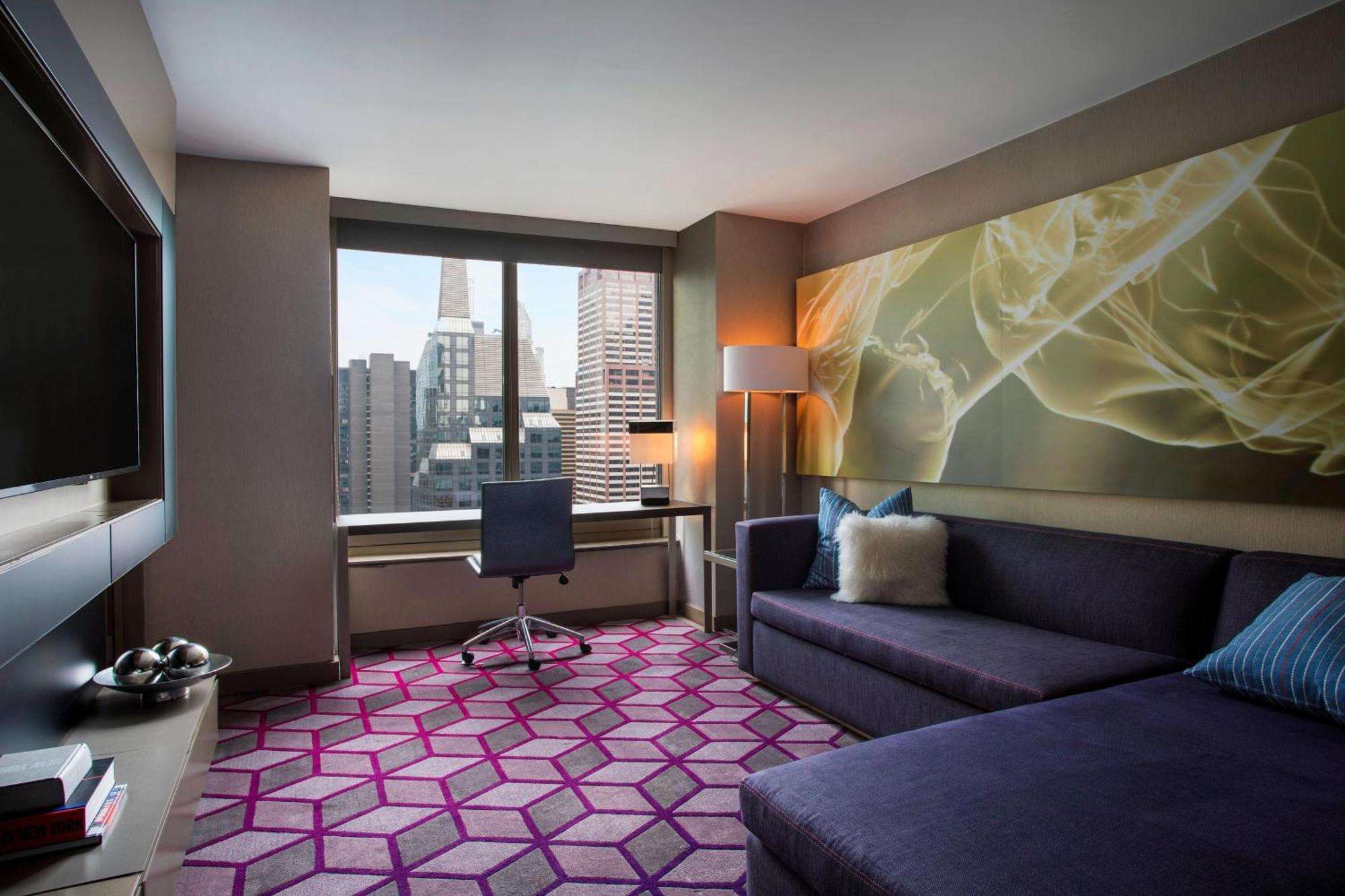 Marvelous Suite, 1 King, Sofa bed, Broadway view