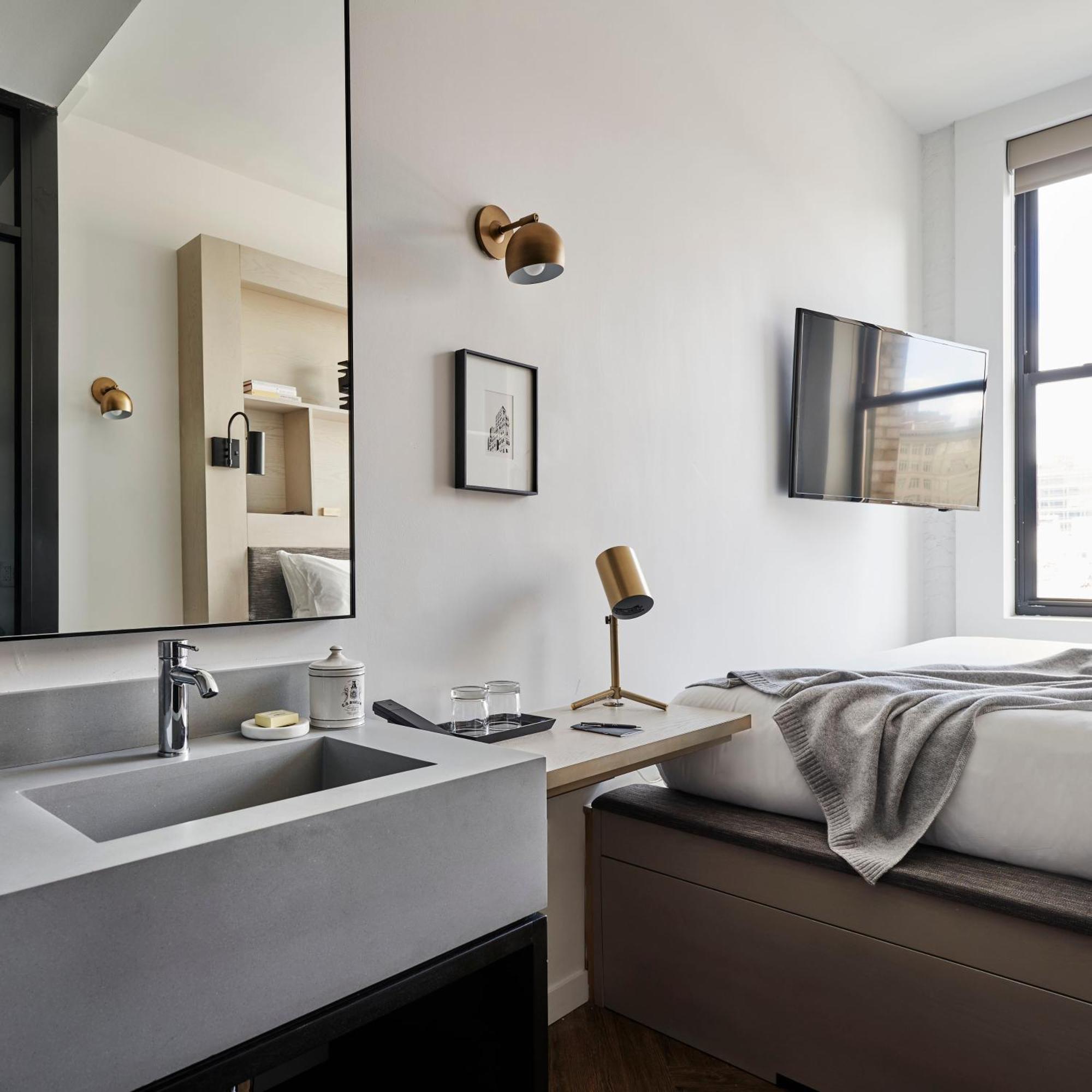 Walker King Room