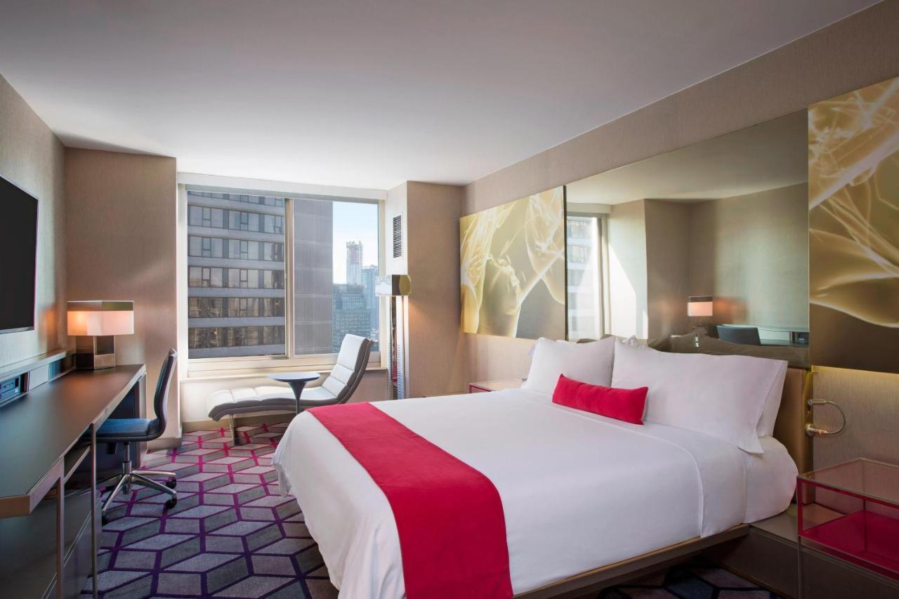 Spectacular Guest room, King, Skyline view,1276076869:JPEG