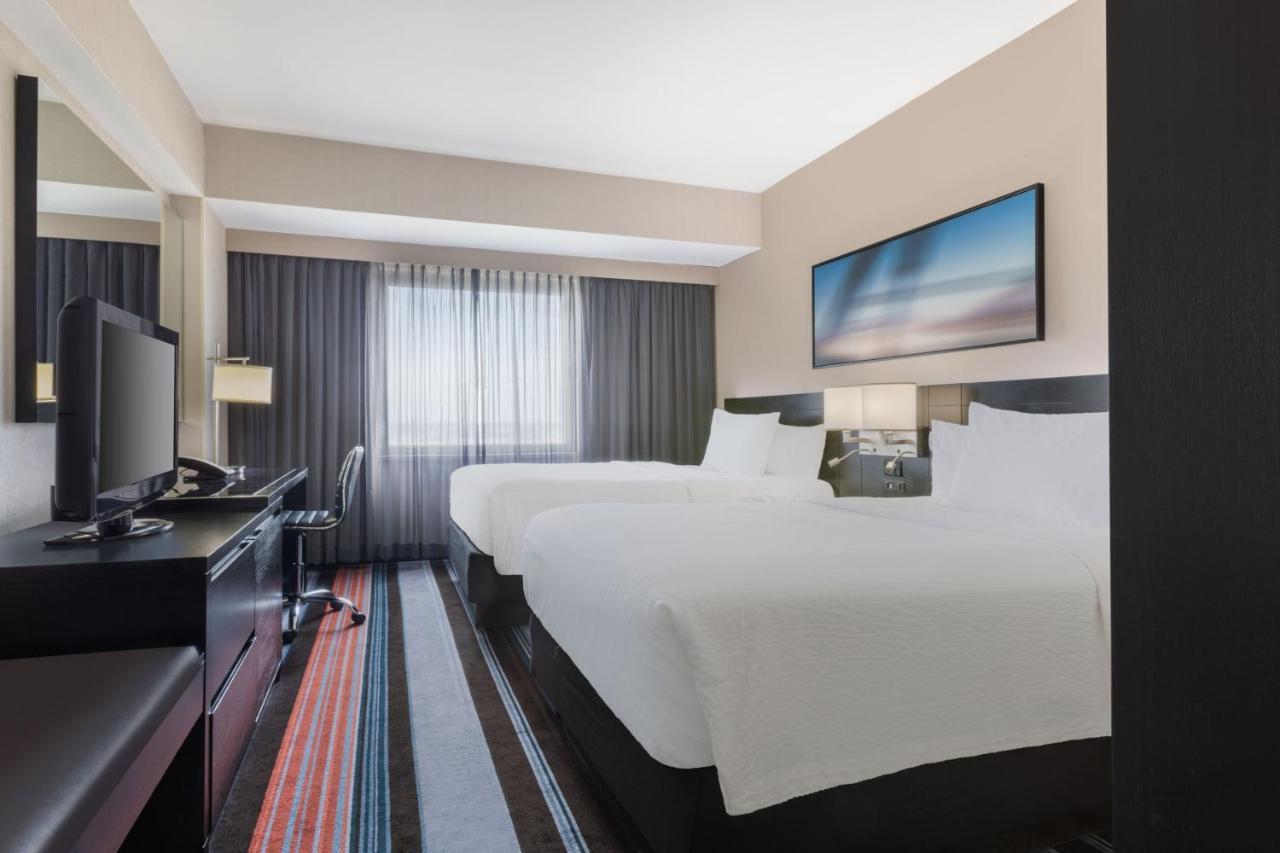 Standard Double Room Guest room 2 Double Mobility Accessible w or Tub,1390039544:JPEG