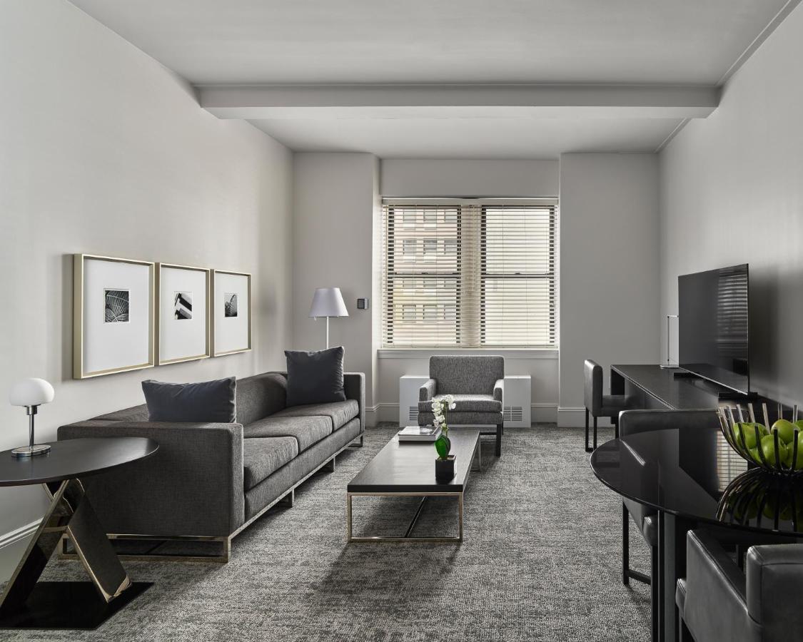 One Bedroom Deluxe Suite