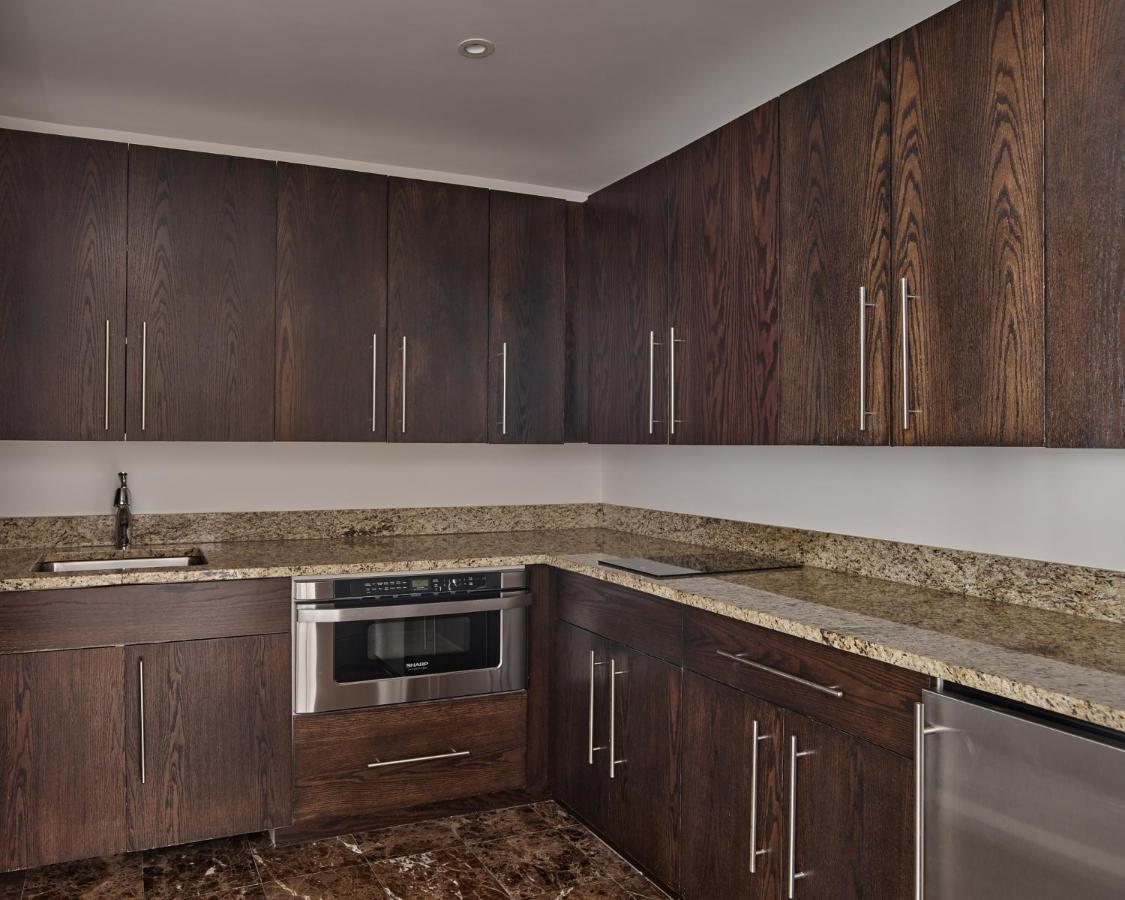 One Bedroom Deluxe Suite Accessible