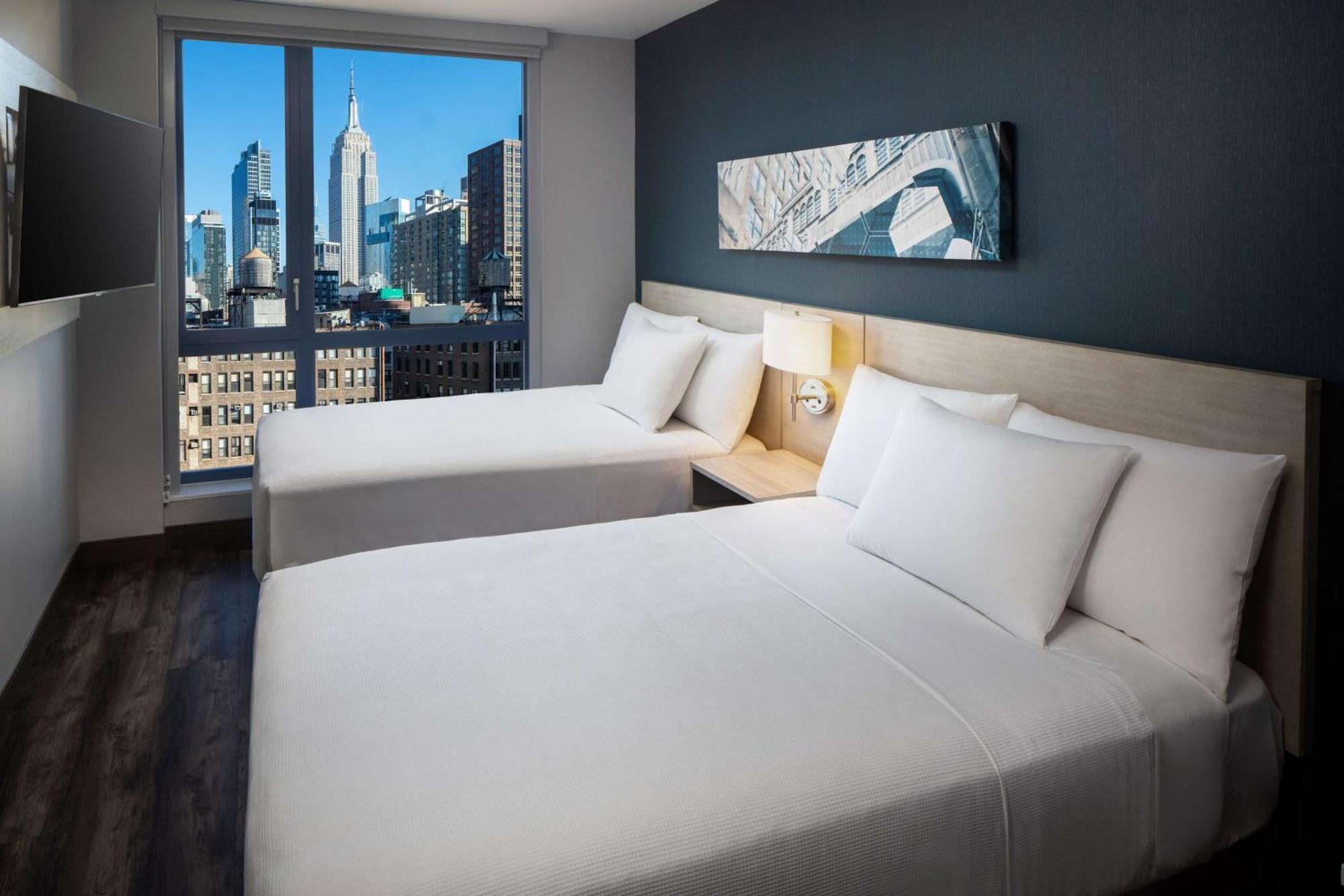 Double Room Two Double Bed City View