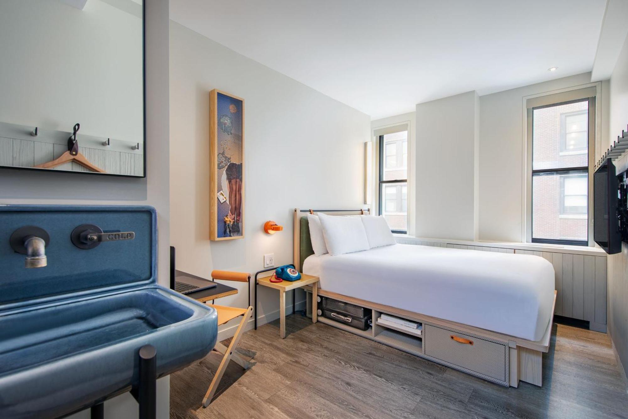 Queen Room Hearing Accessible
