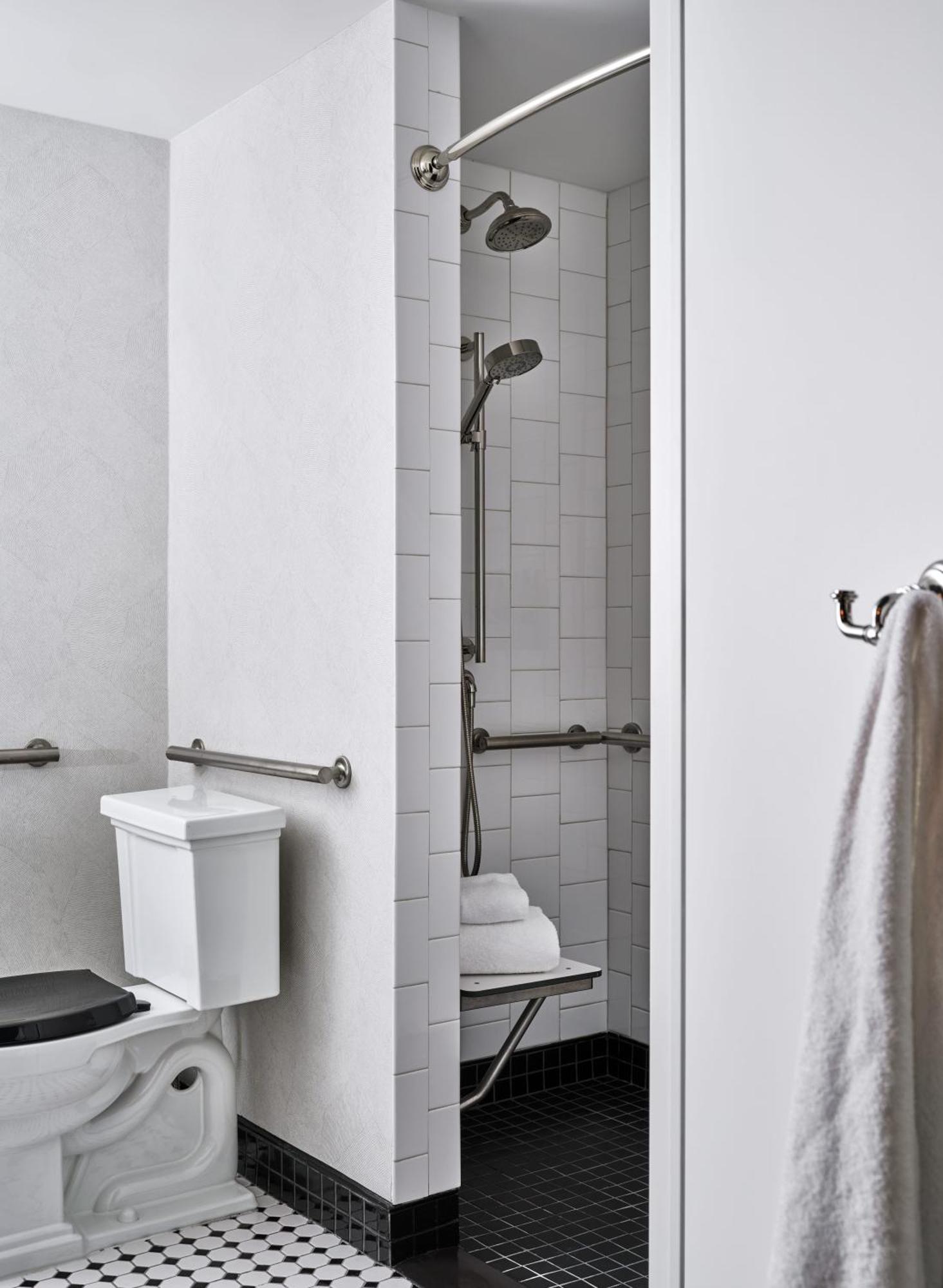 Queen Room - Disability Access