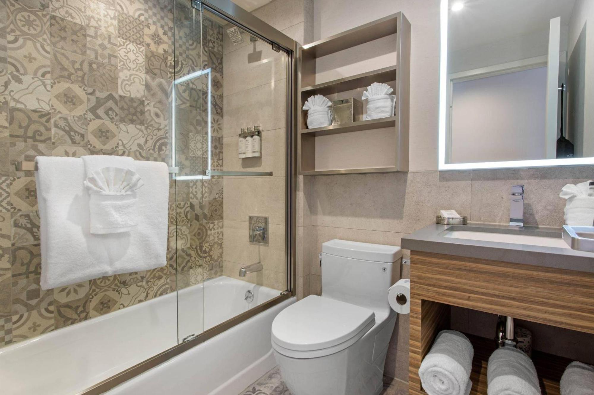 Double Room Two Double Beds Non-Smoking