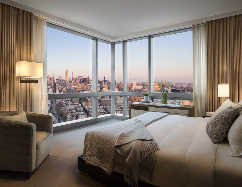 Junior Penthouse