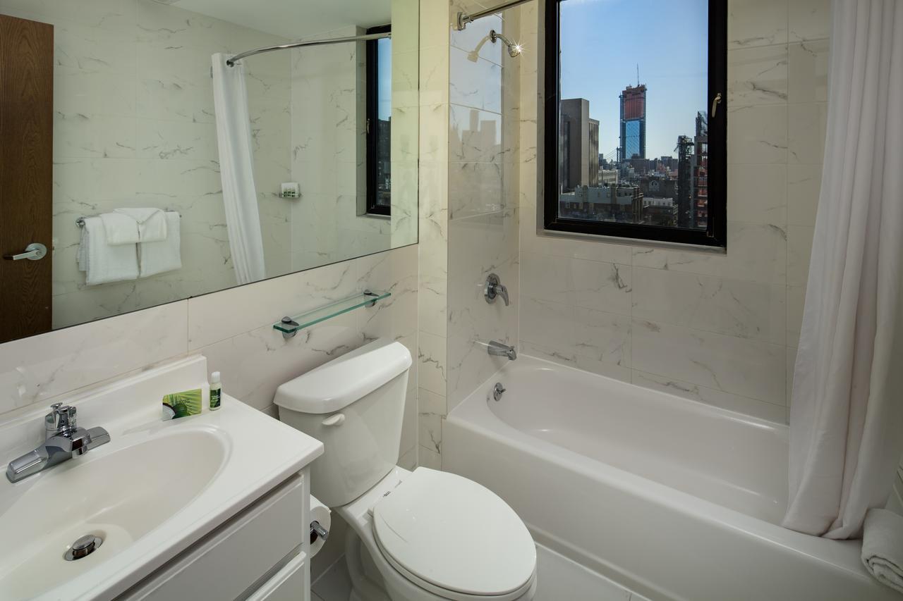 Premier Queen City View