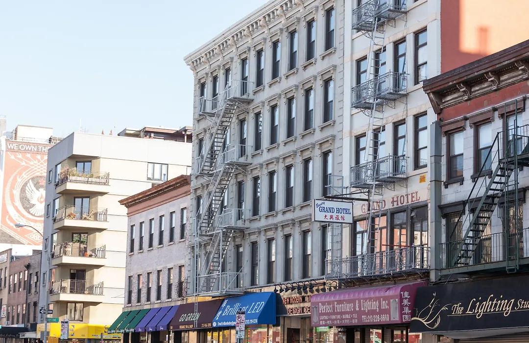 Bowery Grand Hotel-1