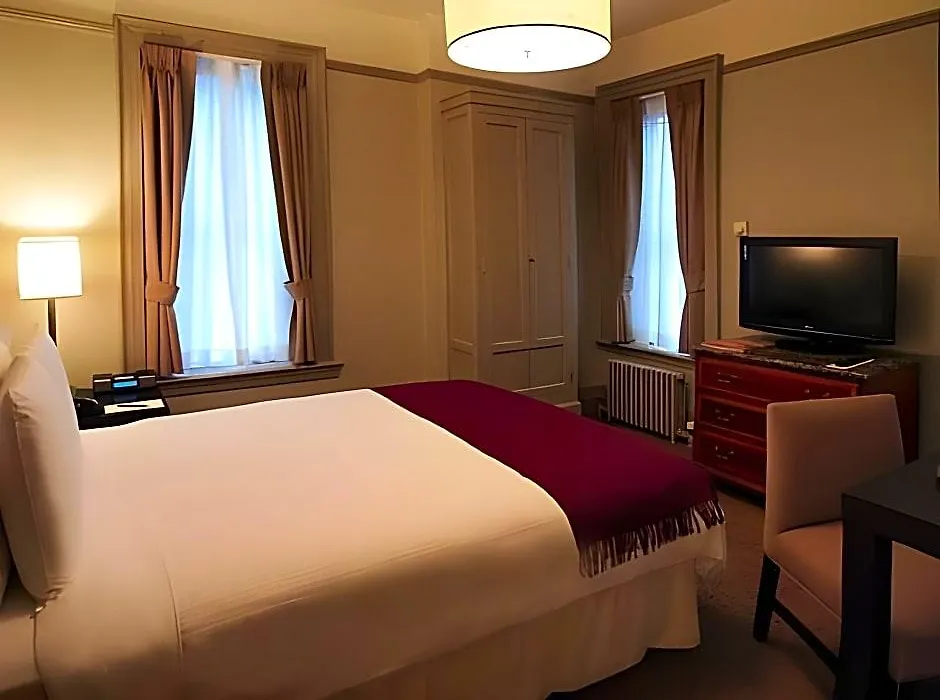 Hotel Wales-1