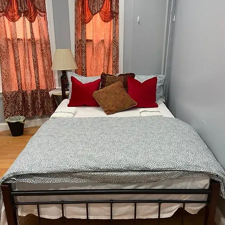A Spacious Room In Queens-3
