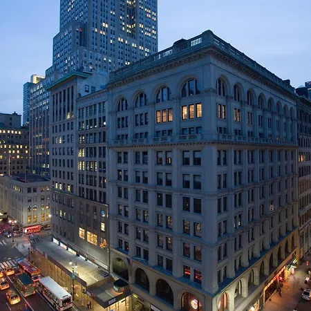 U Hotel Fifth Avenue, Empire State Building-3