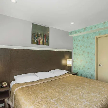Super 8 By Wyndham Brooklyn / Park Slope Hotel-2