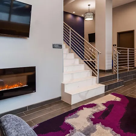 Best Western Plus Stadium Inn-3