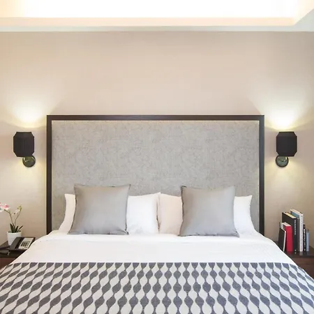 Leon Hotel Les-3