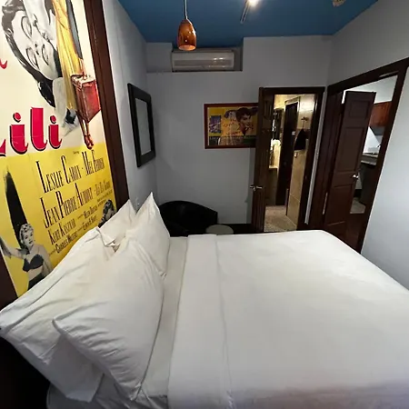 Chelsea Pines Inn-2