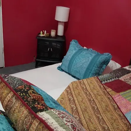 Oyo Bed And Breakfast-2