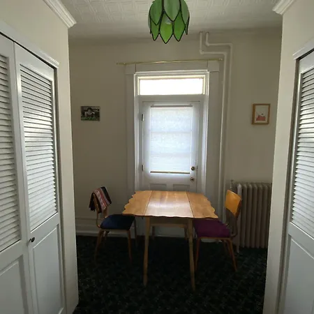 Fort Pl B&B And Gallery-2