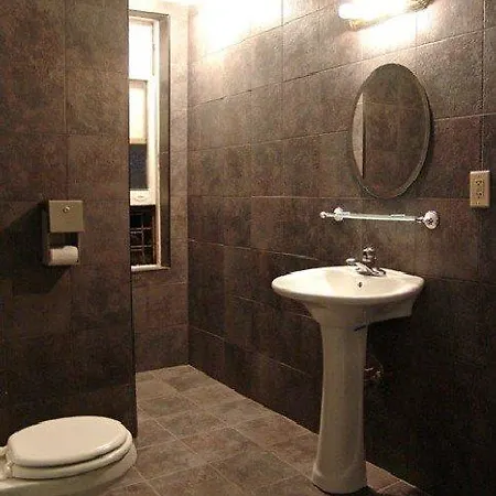 Latham Hotel-3